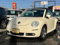 VOLKSWAGEN New Beetle