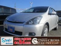 2004 TOYOTA WISH