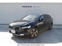 2023 VOLVO V90