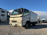 TOYOTA Dyna Truck