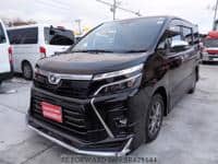 2019 TOYOTA VOXY