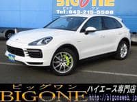 2020 PORSCHE CAYENNE