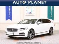 2023 VOLVO V90