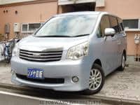 2010 TOYOTA NOAH