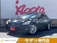 2011 NISSAN FUGA