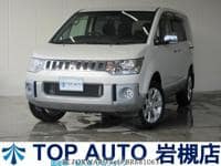 2010 MITSUBISHI DELICA D5