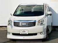 2011 TOYOTA NOAH