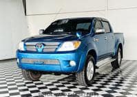 2004 TOYOTA HILUX 2.7