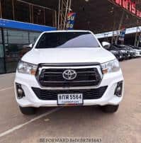 2019 TOYOTA HILUX 2.4