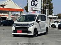 DAIHATSU Move Custom