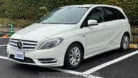 2013 MERCEDES-BENZ B-CLASS B180