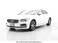 2022 VOLVO S90