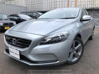 2013 VOLVO V40