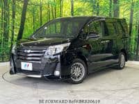 2017 TOYOTA NOAH SI