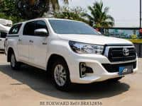 2019 TOYOTA HILUX 2.4