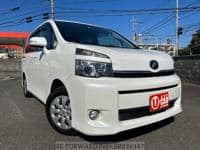 2013 TOYOTA VOXY XL