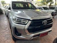 2023 TOYOTA HILUX 2.4