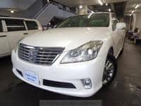 2011 TOYOTA CROWN