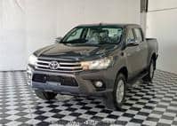 2017 TOYOTA HILUX 2.4