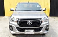 2019 TOYOTA HILUX 2.4