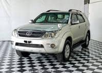 2005 TOYOTA FORTUNER 2.7