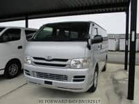 TOYOTA Regiusace Van