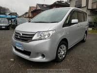 2013 NISSAN SERENA