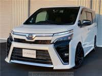 2018 TOYOTA VOXY