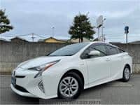 2016 TOYOTA PRIUS S