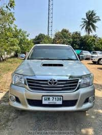 2012 TOYOTA HILUX 2.5