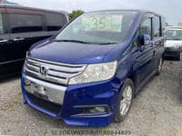 2011 HONDA STEP WGN