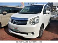 2012 TOYOTA NOAH