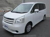 2009 TOYOTA NOAH