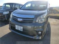 2010 TOYOTA NOAH SI