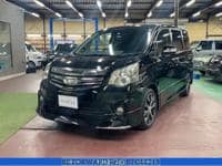 2010 TOYOTA NOAH SI