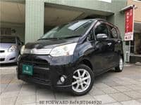 DAIHATSU Move Custom