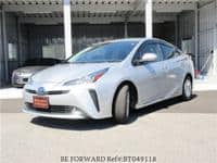 2019 TOYOTA PRIUS