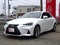 2019 LEXUS IS