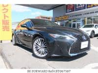 2022 LEXUS IS 300L