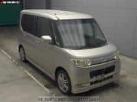 DAIHATSU Tanto Custom