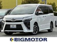 2018 TOYOTA VOXY