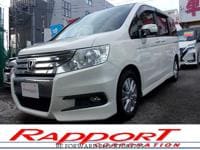 2011 HONDA STEP WGN