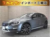 2017 VOLVO V60