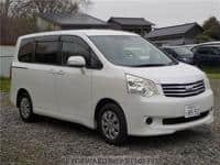 2013 TOYOTA NOAH ___