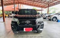 2019 TOYOTA HILUX 2.4