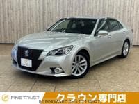 2013 TOYOTA CROWN HYBRID