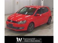 2013 VOLKSWAGEN POLO