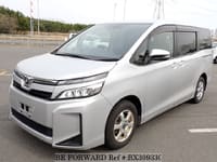 2018 TOYOTA VOXY X