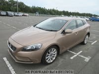 2015 VOLVO V40