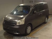 2010 TOYOTA NOAH